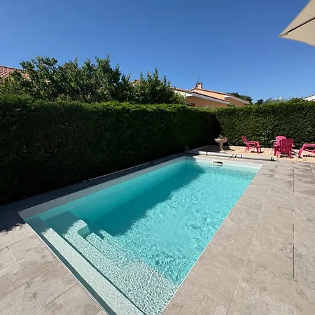 فيلة Proche St Cyprien Piscine