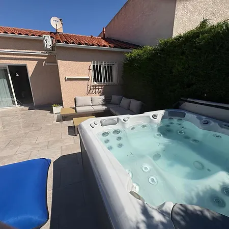 Proche St Cyprien Piscine * بيربينيو